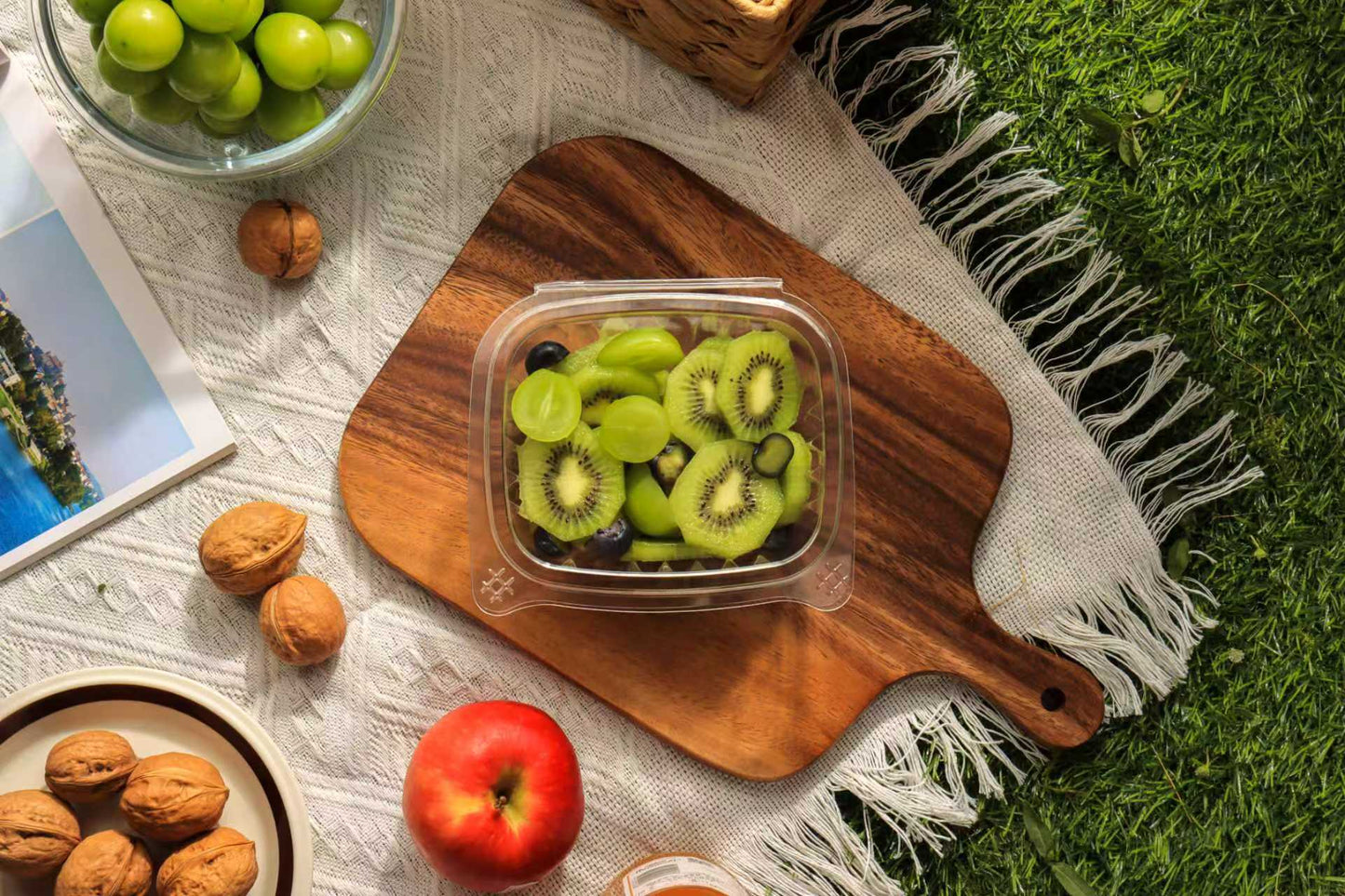 8oz Clear PET Hinged Container